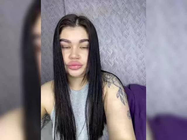 suchka-black- on BongaCams 