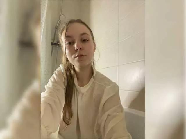 sweet-cherryy on BongaCams 