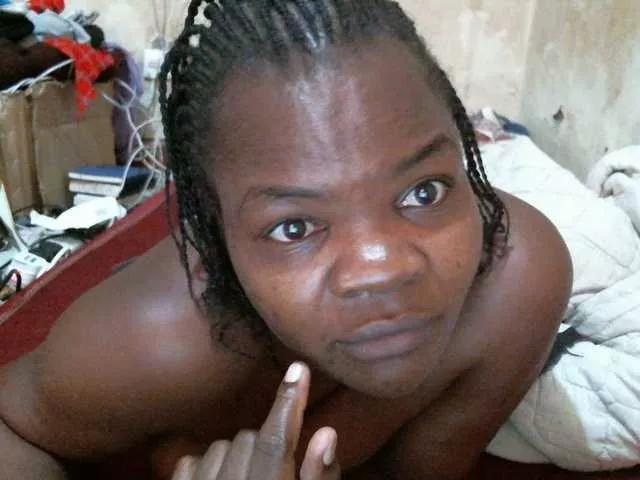 Freechat Sweet-Trizer on BongaCams