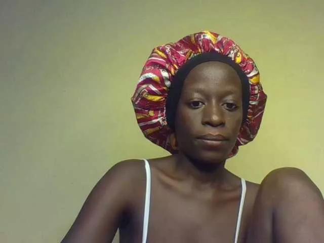 SweetChocolate1 on BongaCams