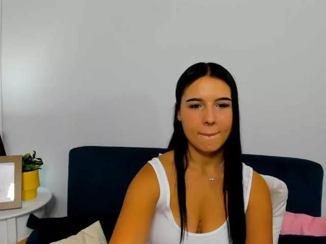Offline TaliaDelicate on BongaCams