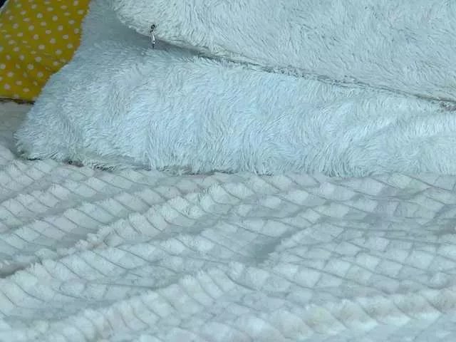 Offline TaliaRoss on BongaCams