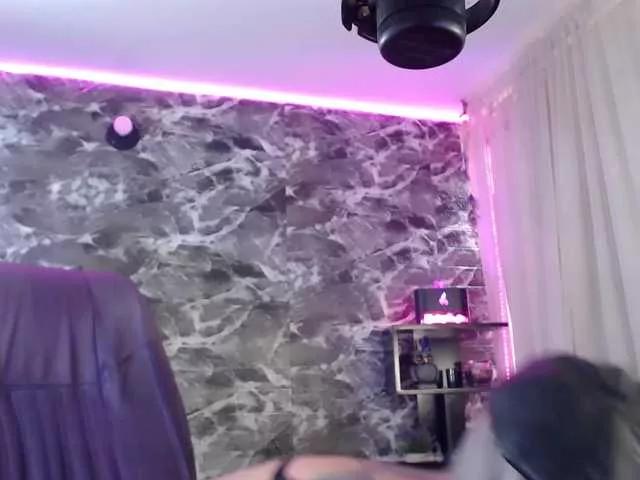 TamaraWaxx on BongaCams 