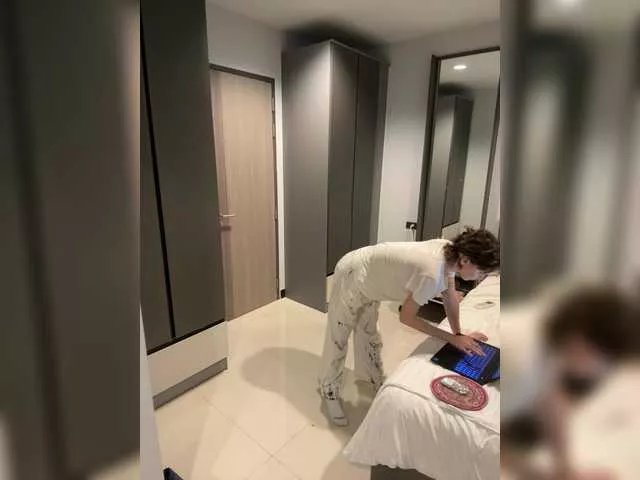 Offline thechloee on BongaCams