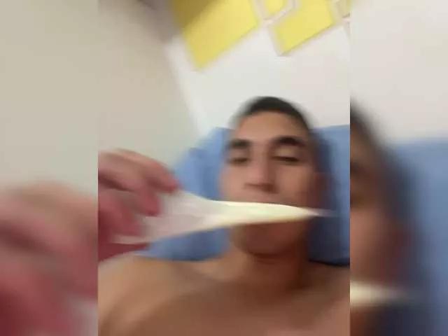 Offline TheTwins11 on BongaCams