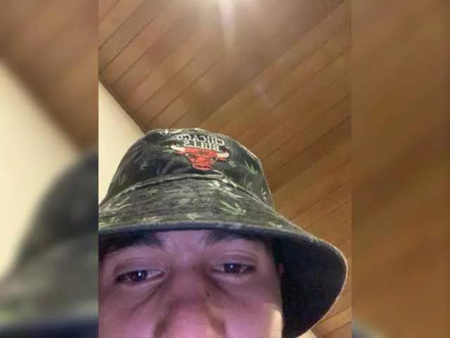 Offline TheTwins11 on BongaCams