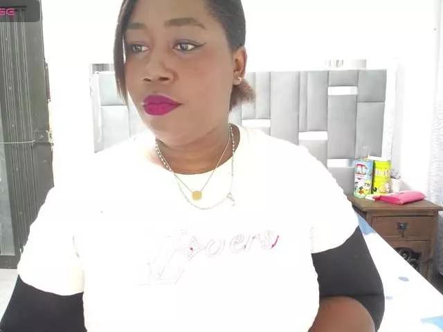 thickebonymilf on BongaCams 