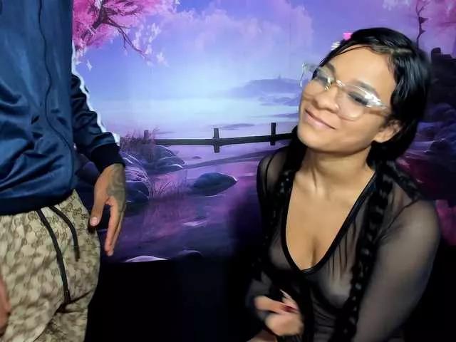 Threesome-house on BongaCams