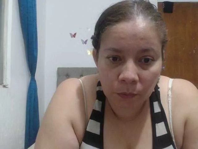 Freechat tiffa1hot on BongaCams