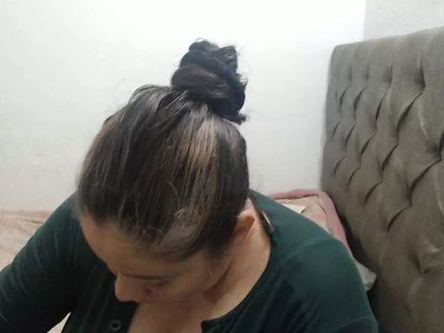 Freechat tiffa1hot on BongaCams