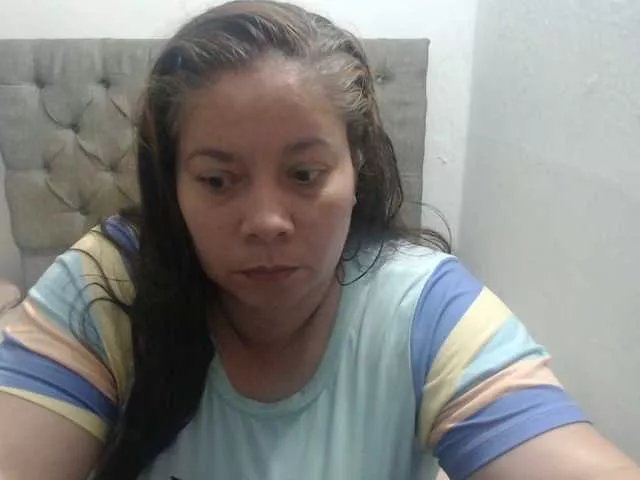 Freechat tiffa1hot on BongaCams