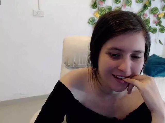 Offline tiffany-69 on BongaCams