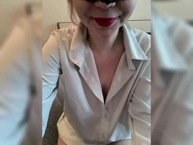TilyTily on BongaCams 