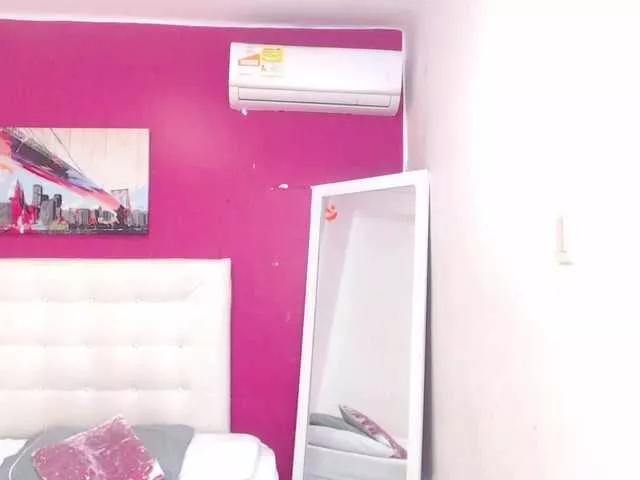 tiny-whore on BongaCams 
