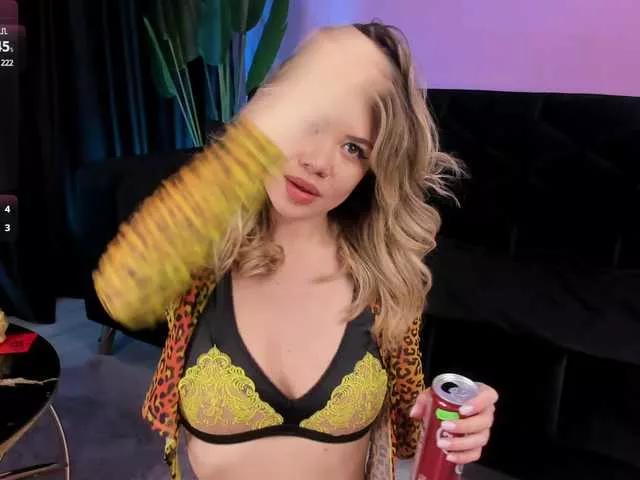 topaz-heartt on BongaCams 