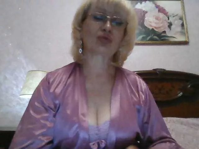 Offline Ur-Mami on BongaCams