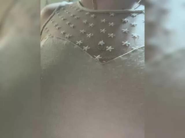Vika19981 on BongaCams 