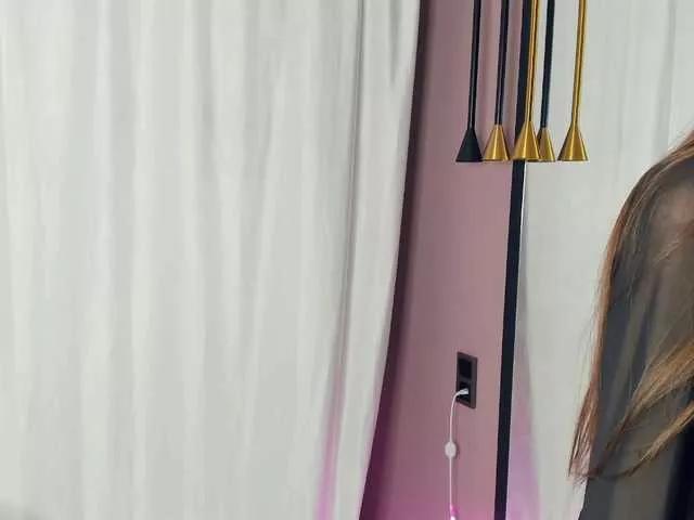 Offline vikakismee on BongaCams
