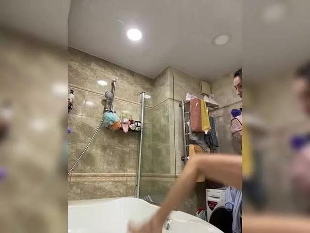 Viktori878 on BongaCams 