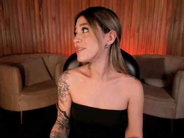 Offline ViolettHansson on BongaCams