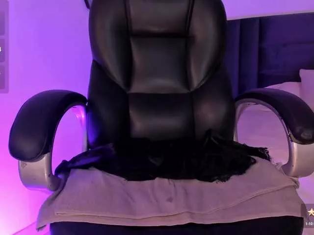 Offline ViolettHansson on BongaCams