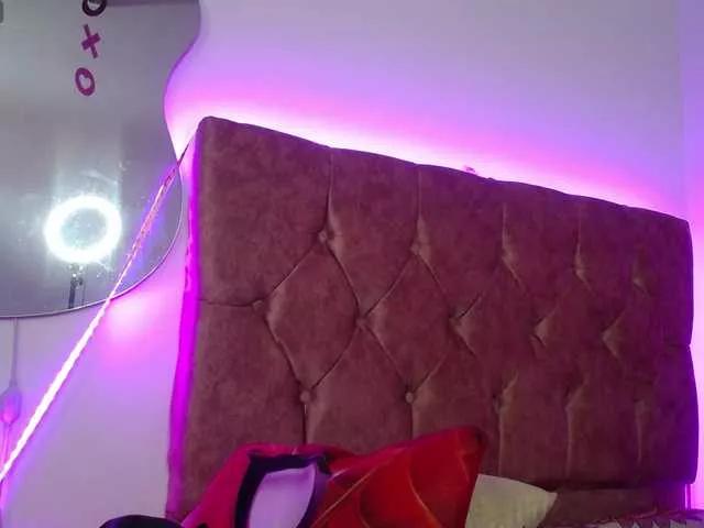 vivianasimons on BongaCams 