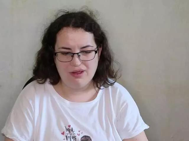 Offline Vlada-13 on BongaCams