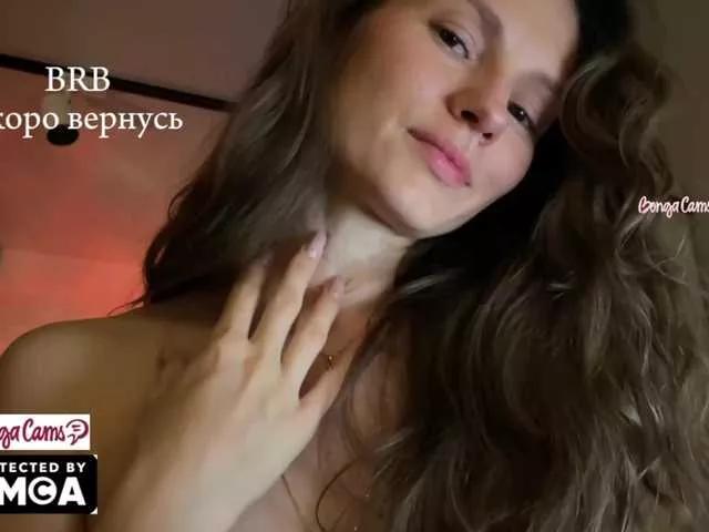 Offline Vvv-lifffe on BongaCams