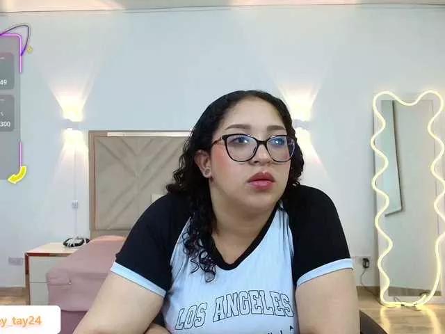 whitney-tay on BongaCams 