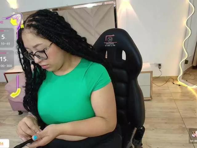 whitney-tay on BongaCams 