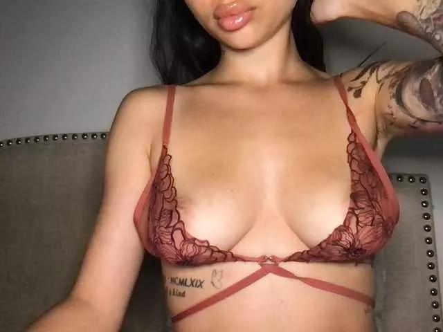 Offline Xoxcat on BongaCams