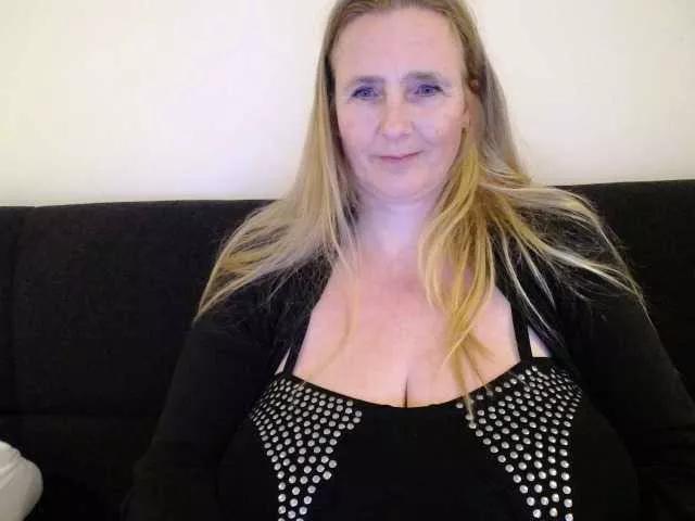 XXNikkie on BongaCams 