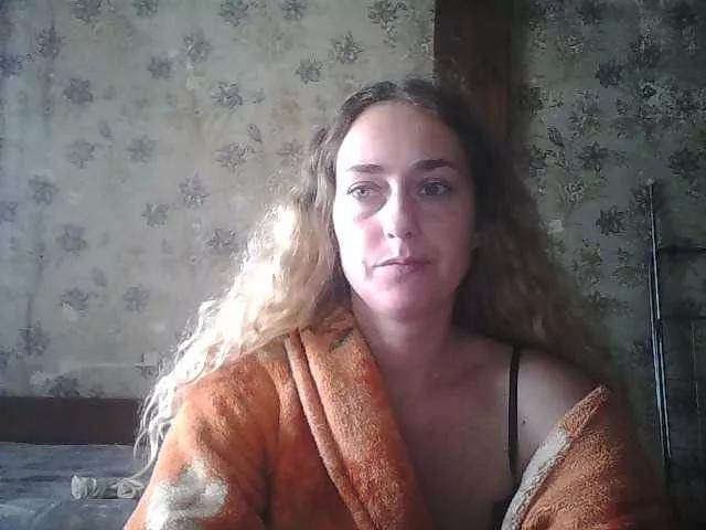 Offline Yana36 on BongaCams