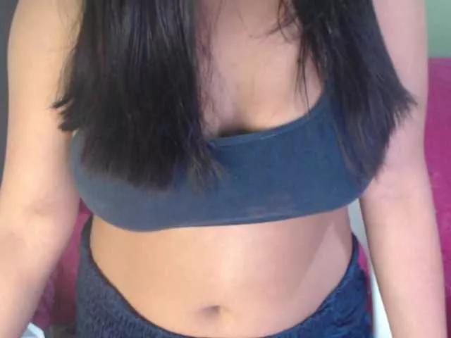 Yuliparis on BongaCams 