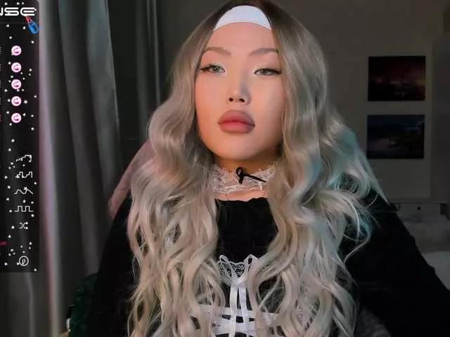 yvetteop on BongaCams 