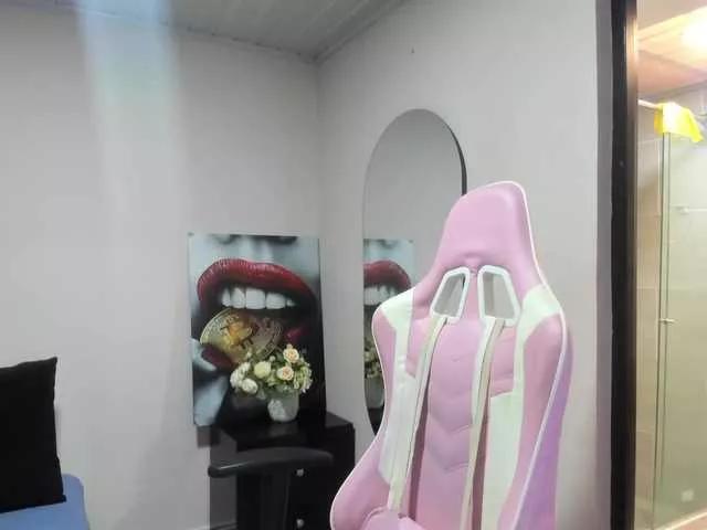 Zamira-Taylor on BongaCams 