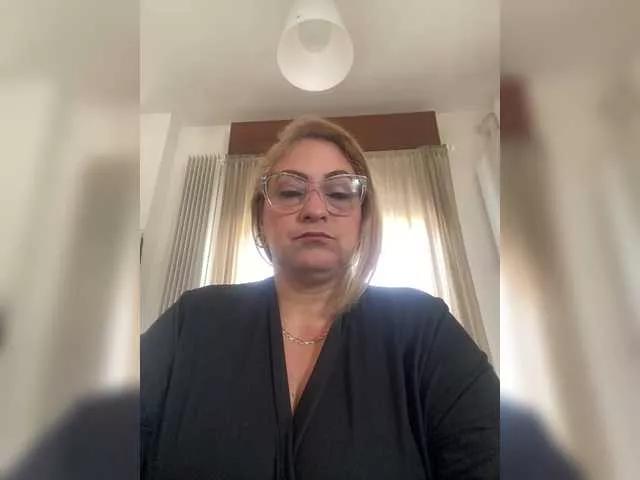 zhamira-daal on BongaCams