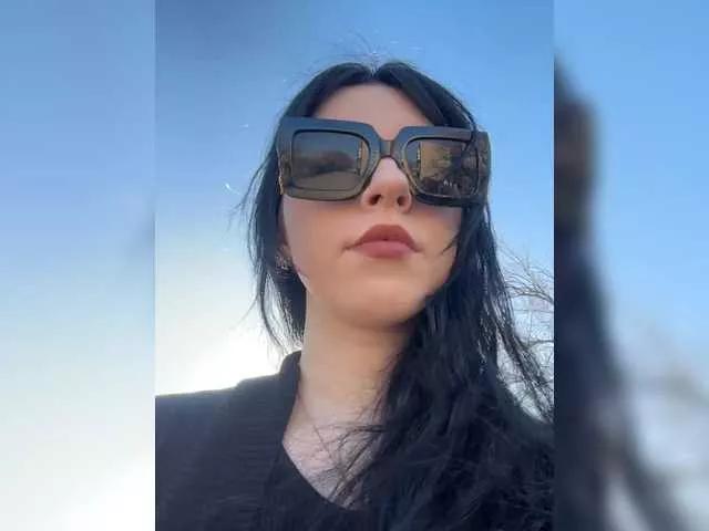 zhanarrasay on BongaCams 