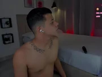 _e_m_m_a_1 on Chaturbate