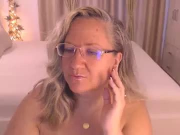 Freechat adrena_ on Chaturbate