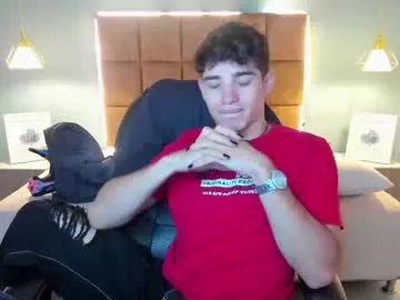 Freechat alejootwink on Chaturbate