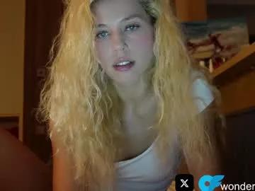 Freechat allissonhotbb on Chaturbate