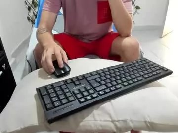 Freechat alpha_smit on Chaturbate