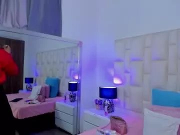 Freechat ariana_rouse_ on Chaturbate