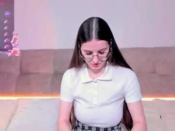 Away ariellateska on Chaturbate