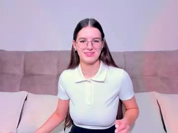 Away ariellateska on Chaturbate