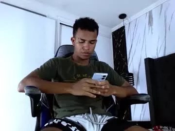 Freechat aston_vera on Chaturbate