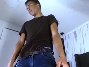 Freechat aston_vera on Chaturbate