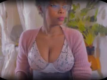 Freechat bellahproudly on Chaturbate