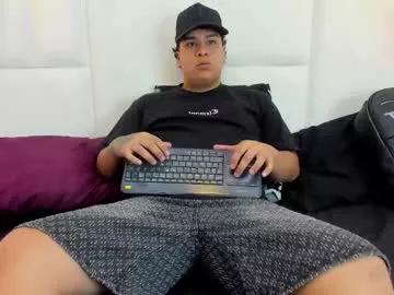 bennett_alejoo on Chaturbate